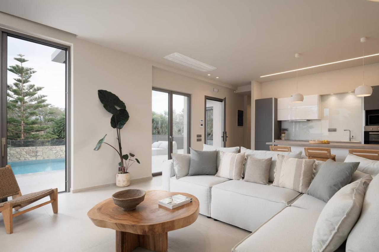Athina Luxury Villa, With Pool & Walk To The Beach, By Thinkvilla Khania Eksteriør bilde