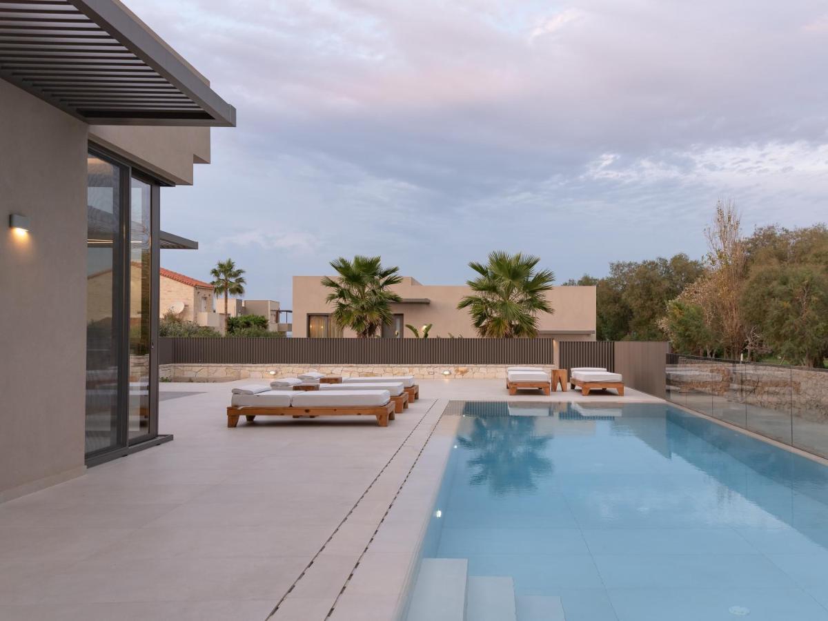 Athina Luxury Villa, With Pool & Walk To The Beach, By Thinkvilla Khania Eksteriør bilde